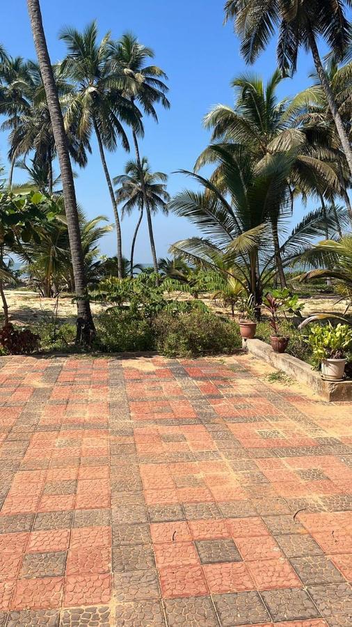 Delta Hospitality - Sea Facing Rooms With A Private Beach Kalyānpur Esterno foto